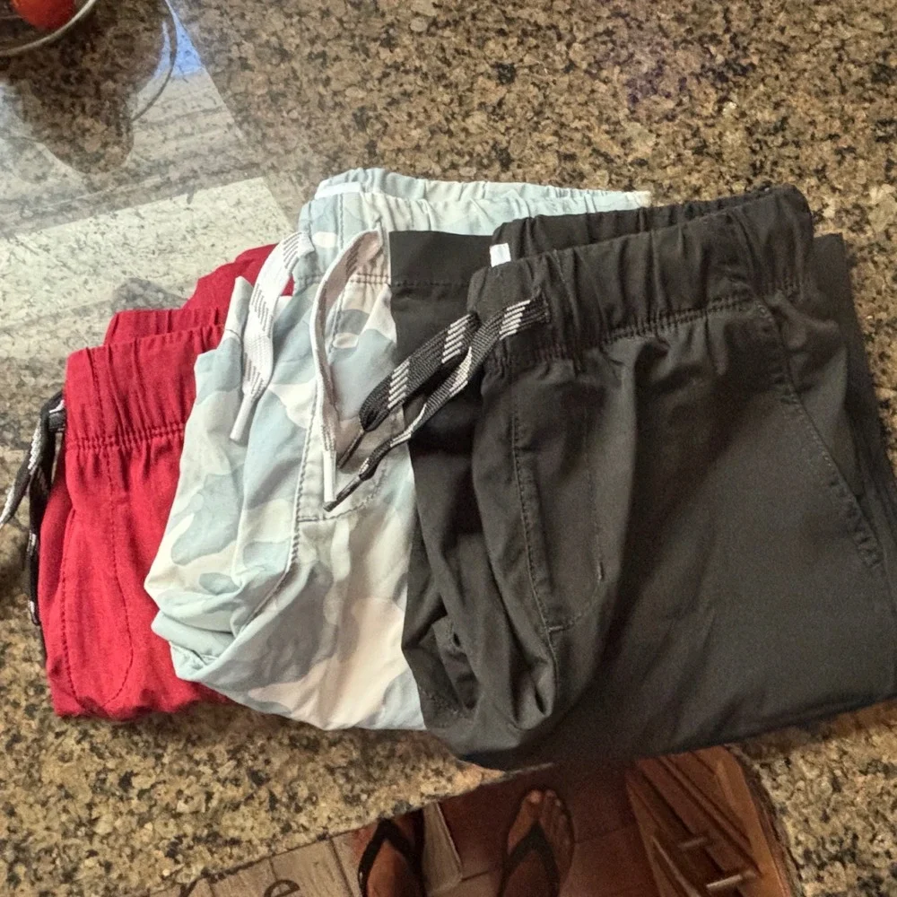 Lot of 3 Boys Active Shorts Size M 8 Black Red Camo Elastic Waist Drawstring